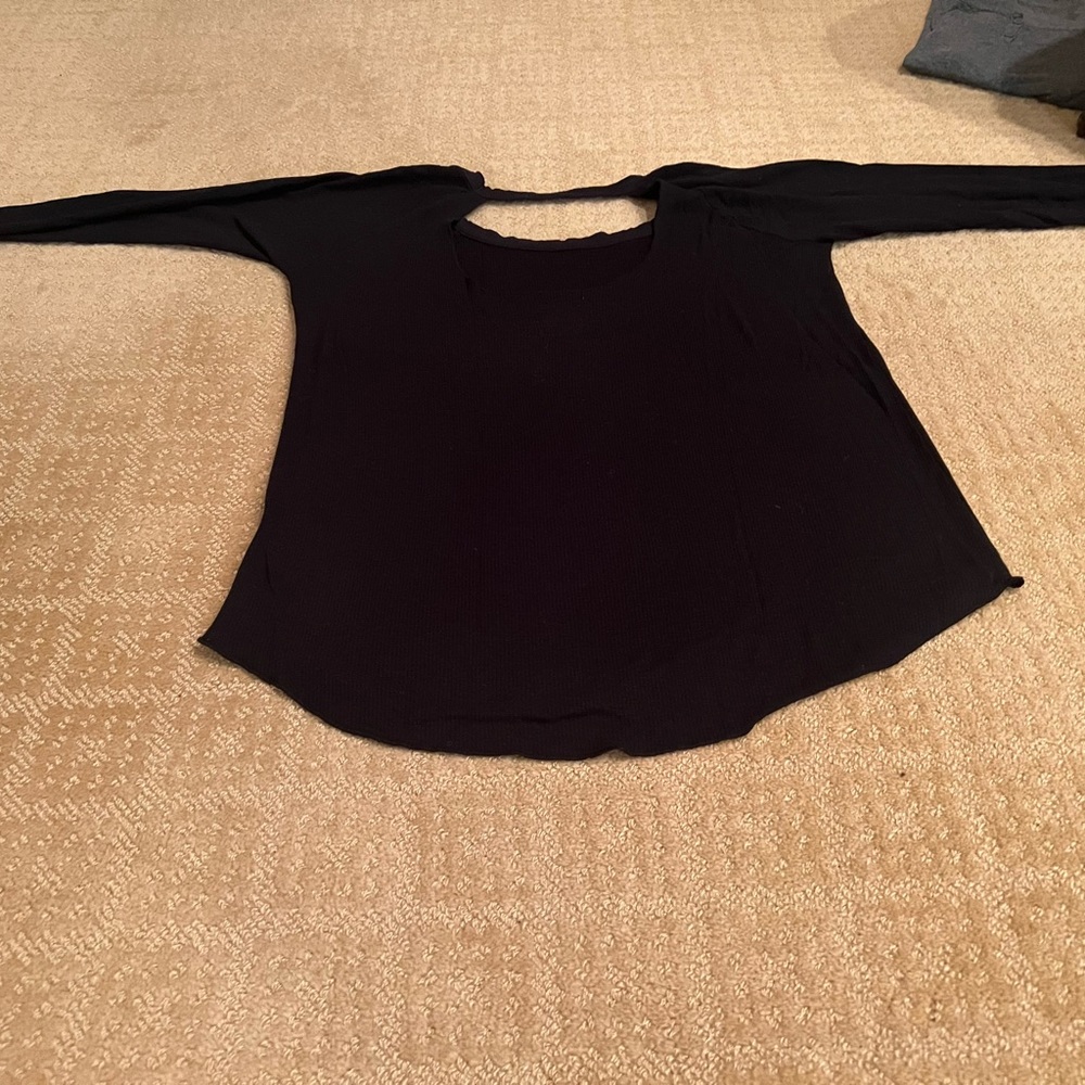 Ribbed black cut out in the back top.